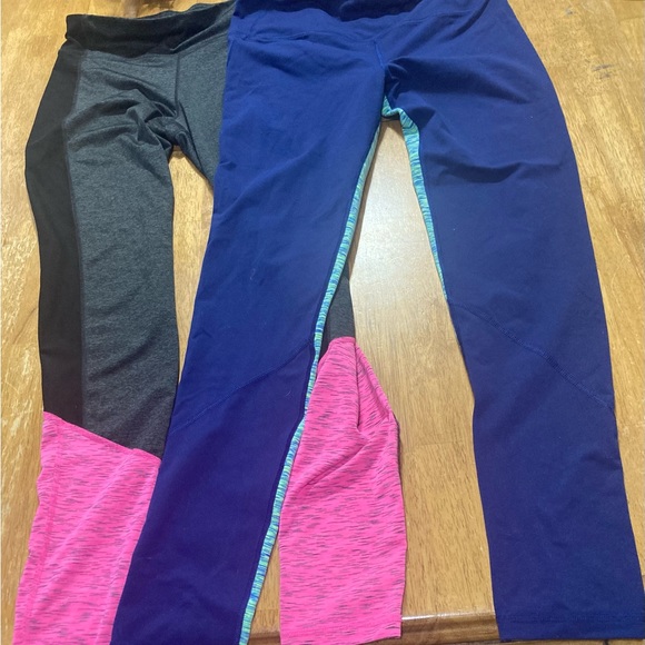 Beautiful Victoria ‘s secret and xersion leggings size L super comfortable - Picture 3 of 9